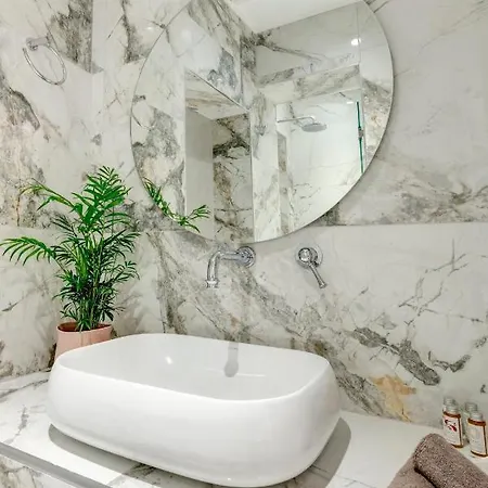 Amare Boutique Эрмуполис