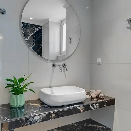 Отель Amare Boutique Эрмуполис