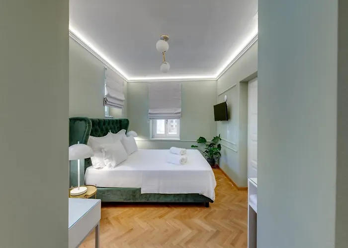 Amare Boutique Эрмуполис