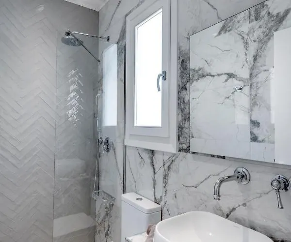 Amare Boutique * Эрмуполис