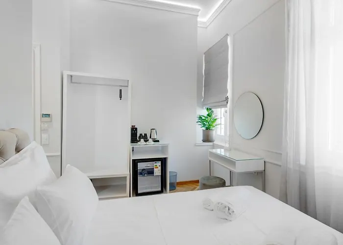 Amare Boutique Отель Эрмуполис