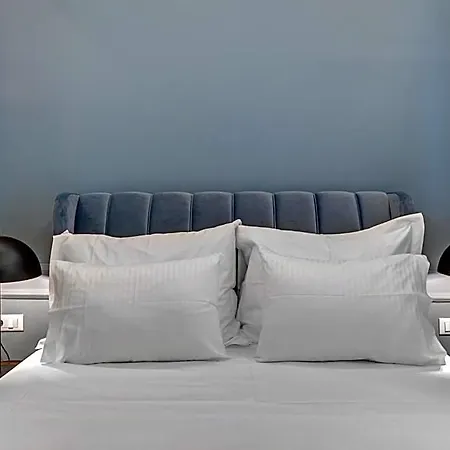Отель Amare Boutique