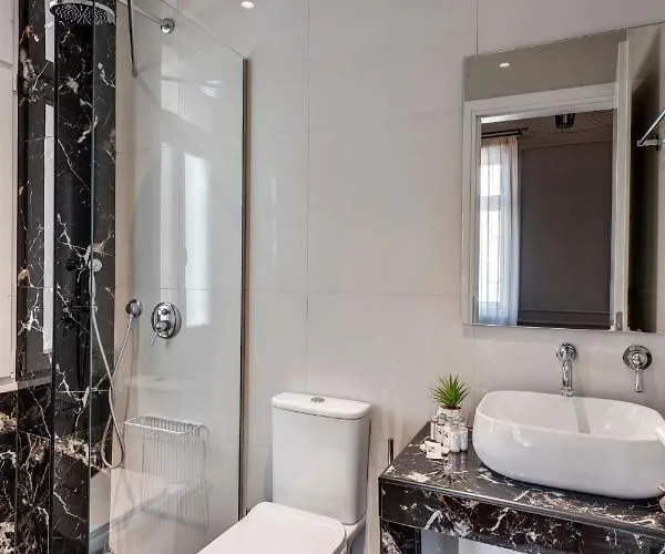 Amare Boutique Hotel *